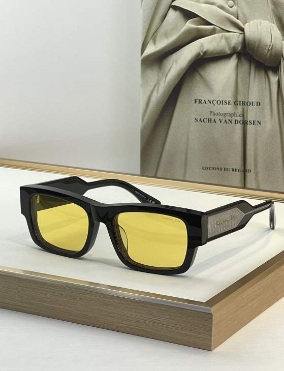 Picture of Dior Sunglasses _SKUfw76161958fw
